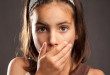 Trẻ bị hôi miệng: Những hiểu biết sai lầm của cha mẹ sẽ làm hại con