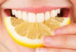 Làm trắng răng bất ngờ từ thực phẩm rẻ tiền